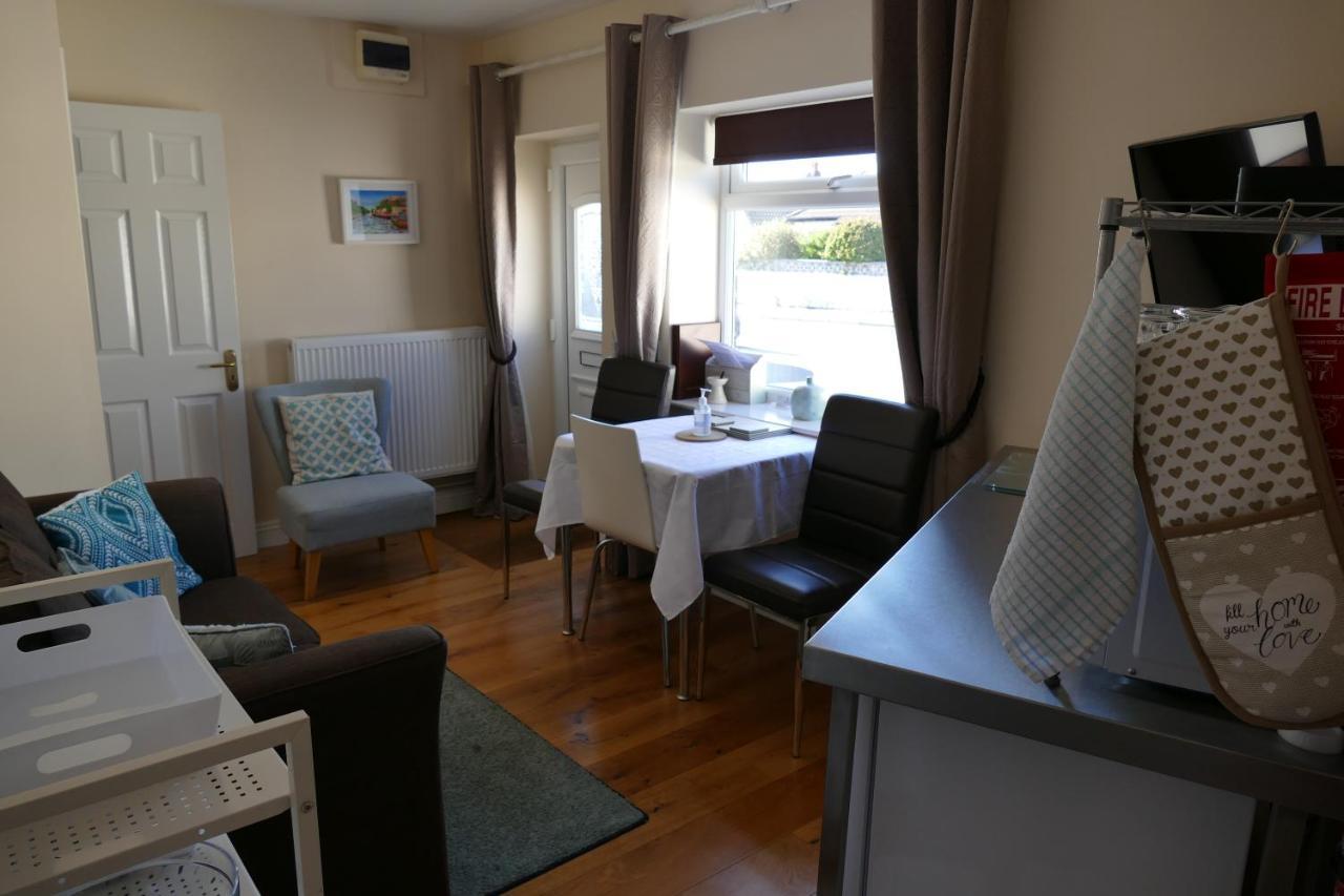 Coalpit Heath Magnolia Self Contained Suites מראה חיצוני תמונה
