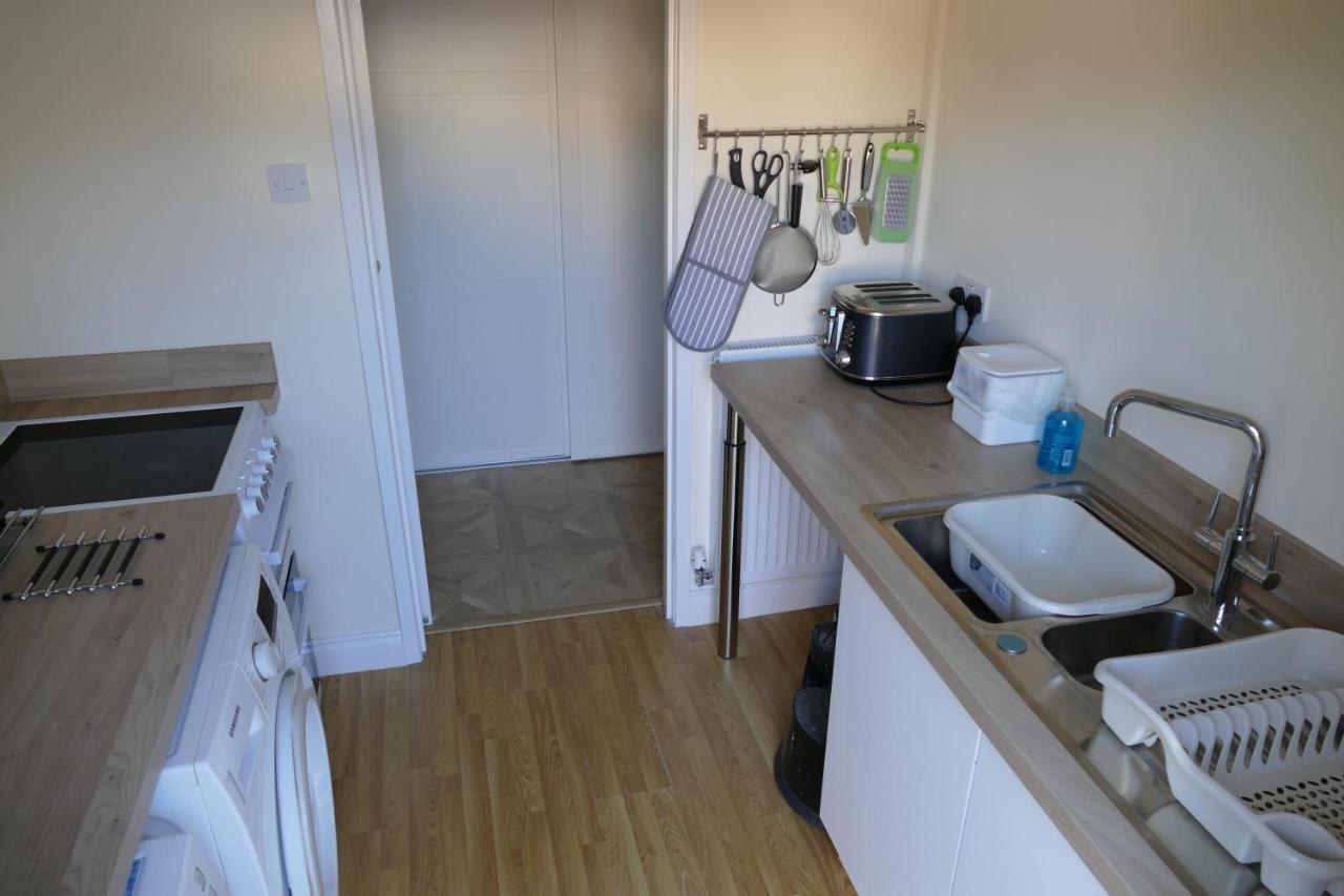Coalpit Heath Magnolia Self Contained Suites מראה חיצוני תמונה